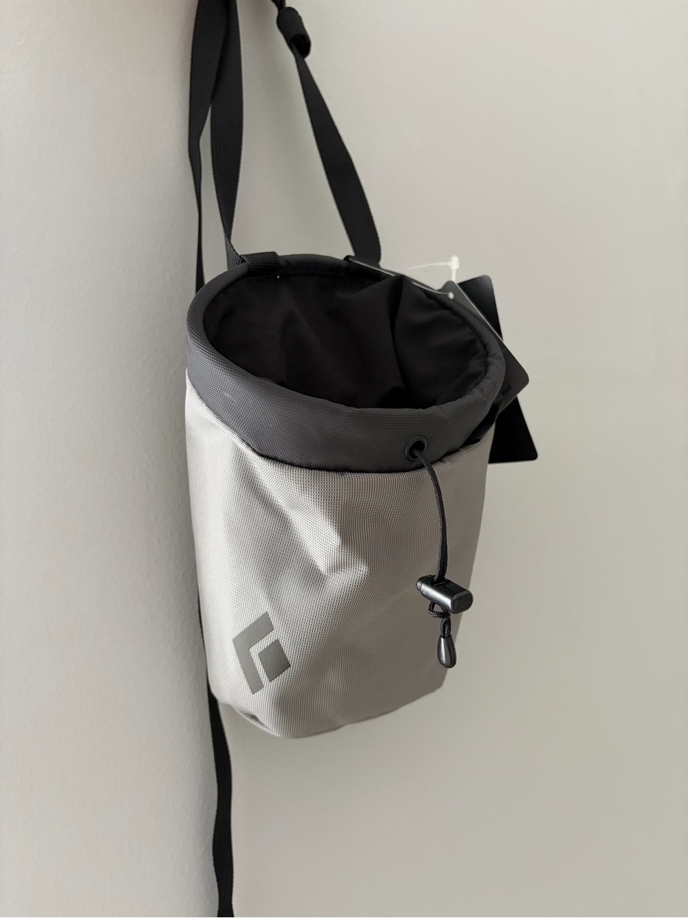 Black Diamond Boulder Chalk Bag Chalk Bag in Gray & Black NWT